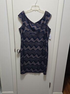 Love Squared Navy and Nude Wave-Pattern Dress